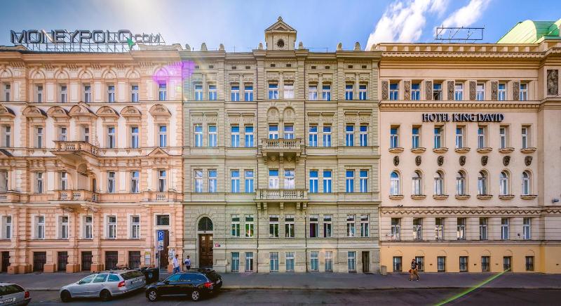 Luxurious Woodrow Wilson apt in Prague centre - image 14