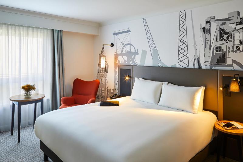 Classic Double Room image 2