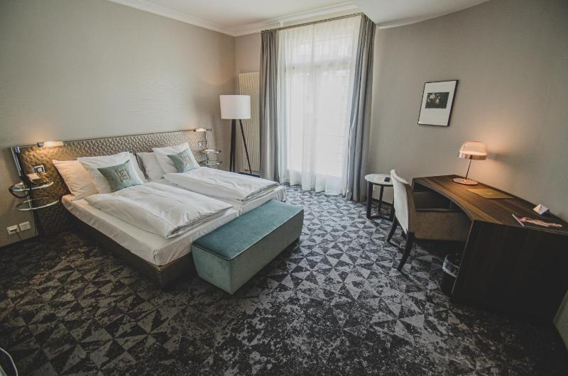 Premium Suite image 2