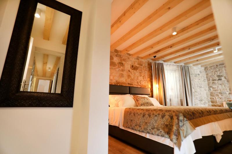 Economy Double Room image 1