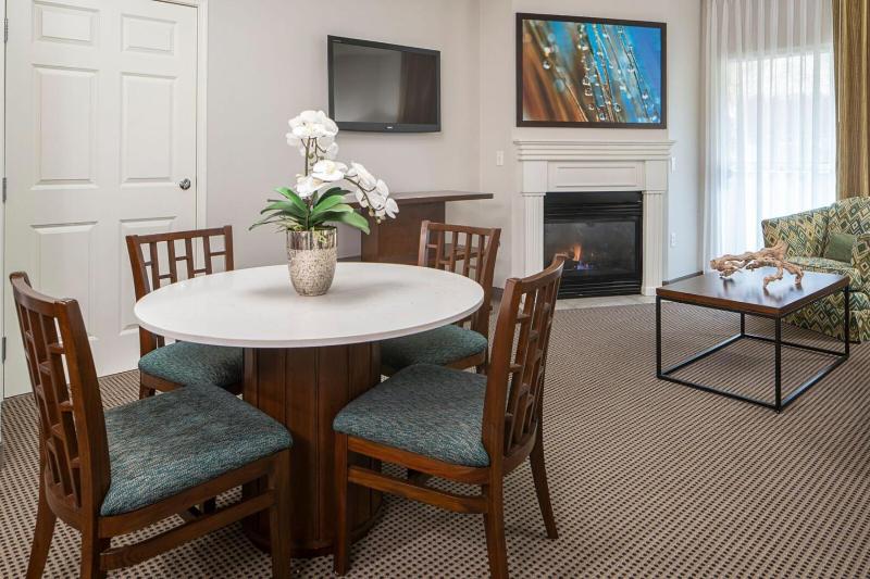 Tahiti All-Suite Resort - image 15