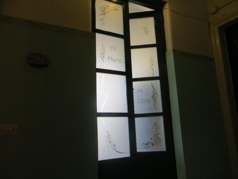 Double Room image 1