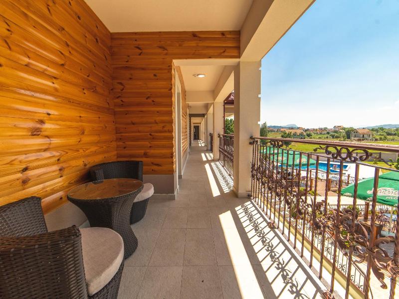 Deluxe Double Room image 3