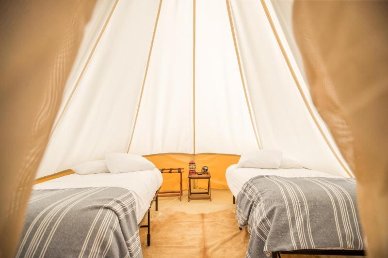 Deluxe Tent with Private Bathroom and Kids Tent image 2
