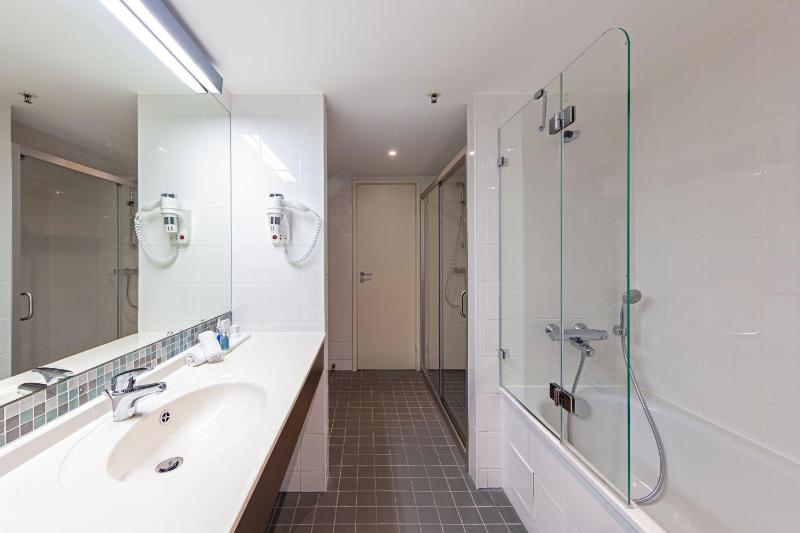Royal Suite image 3