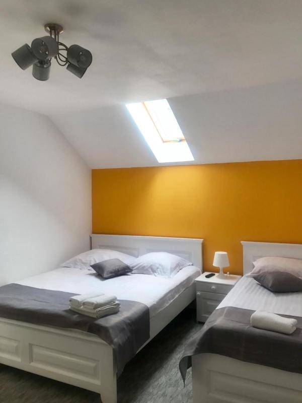 Triple Room with Private Bathroom image 4