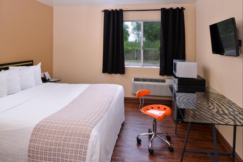 King Room image 3