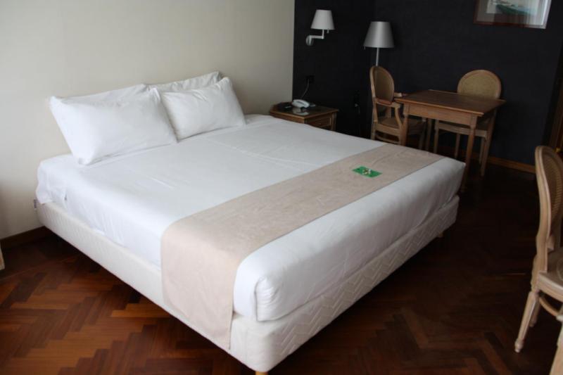 Standard Double or Twin Room image 2