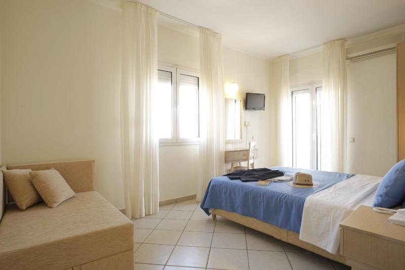 Superior Double Room image 2