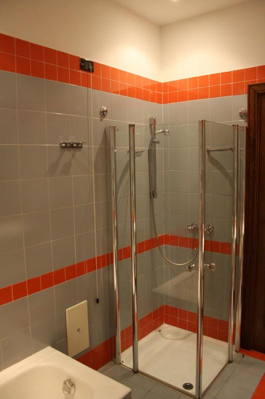 Family Room image 3