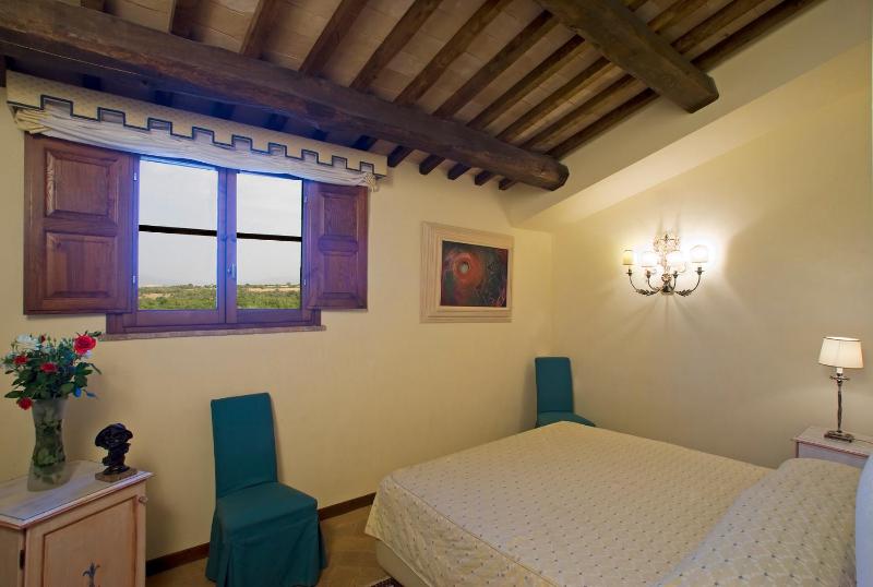 Standard Double Room image 1