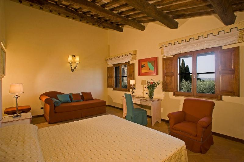 Deluxe Double Room image 1