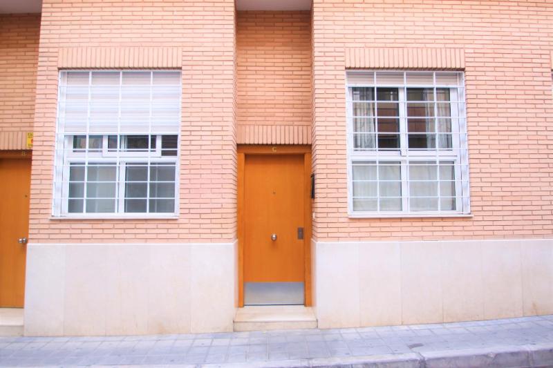 Apartamento Casaturis Playa y Montaña con parking en el centro de Alicante A130 - image 31