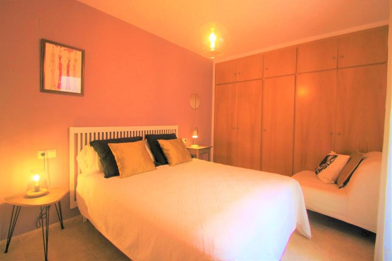 Apartamento Casaturis Playa y Montaña con parking en el centro de Alicante A130 - image 19