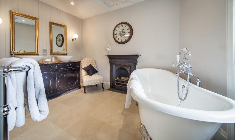 Suite image 2