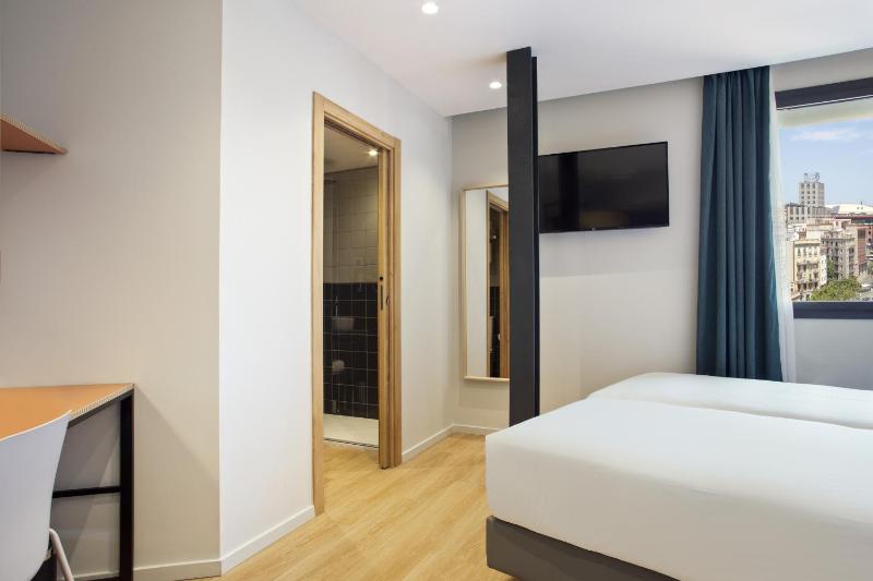 Hotel Brick Barcelona - image 4