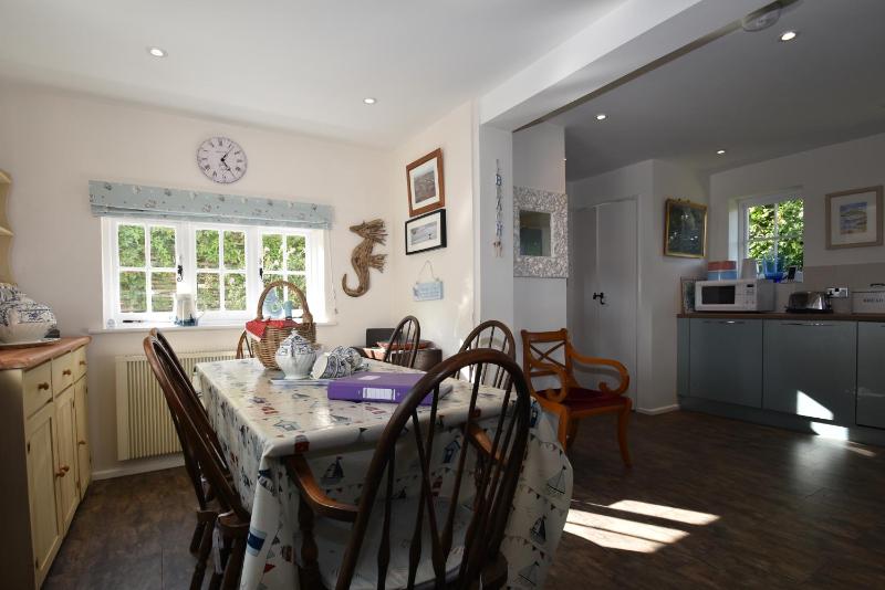Five-Bedroom House image 4