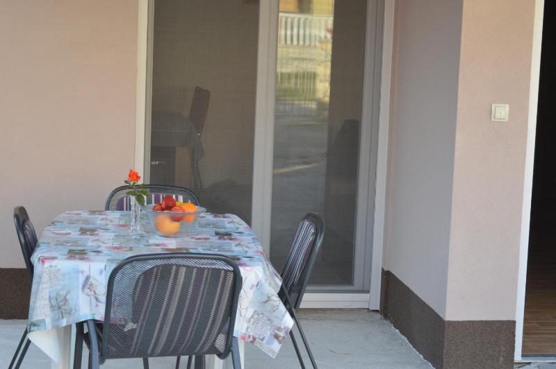 FourM - image 12