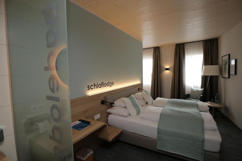 Double Room image 1