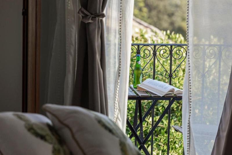 Junior Suite with Sea View image 2