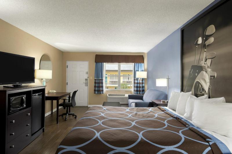 King Room - Mobility Access/Non-Smoking image 3