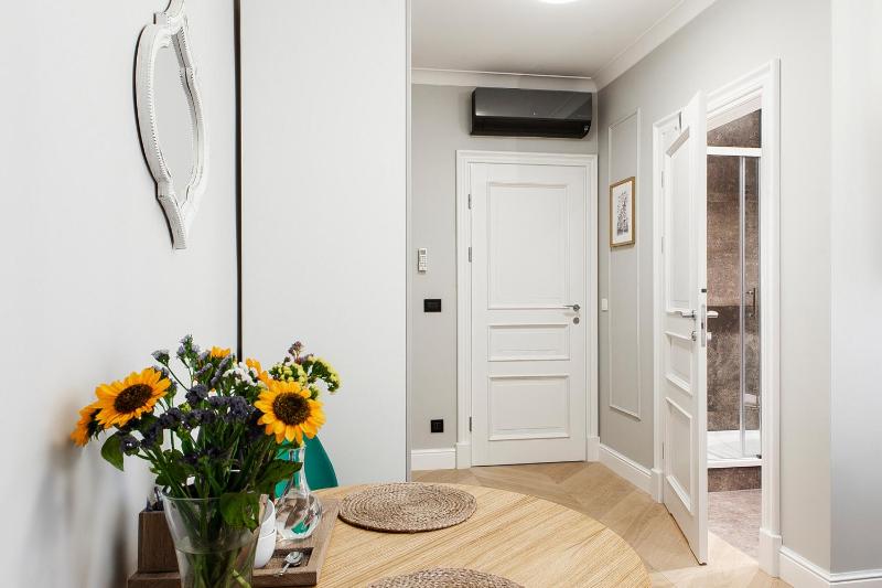 King Sobieski Apartments by OneApartments - image 13