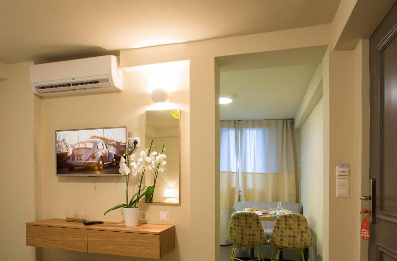 Deluxe Triple Room image 3