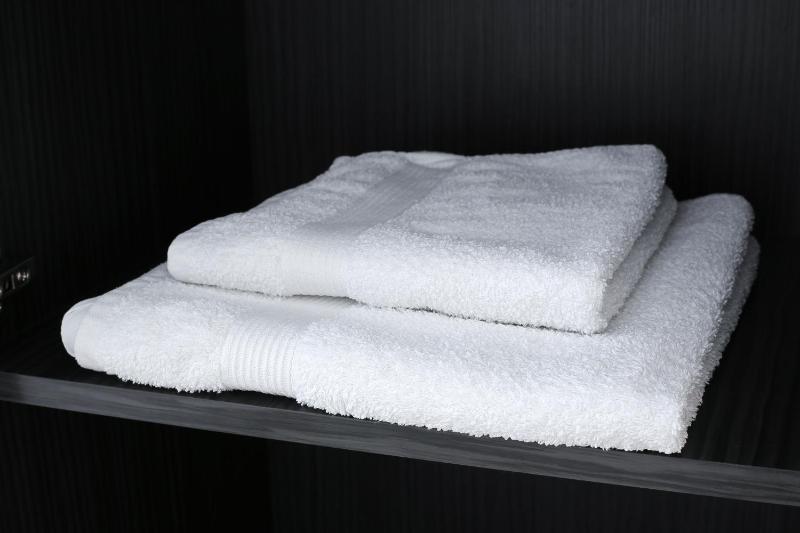 Black&White Apartment in Smart Plaza - image 2