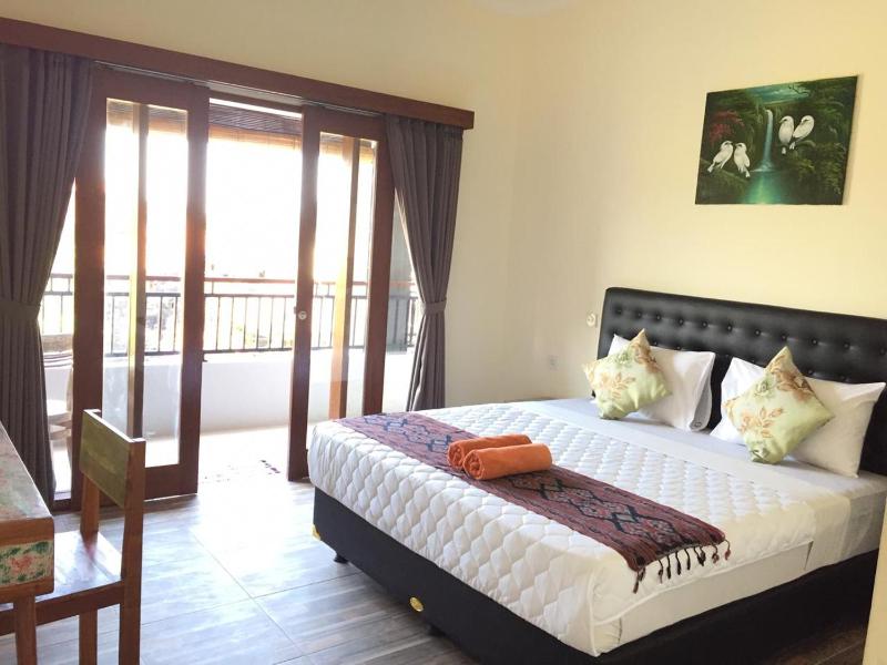 Double Room with Private Bathroom image 1