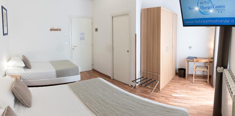 Triple Room image 4