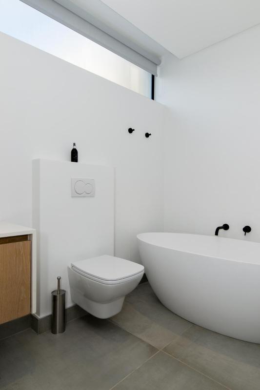Central Beach Villas - image 15