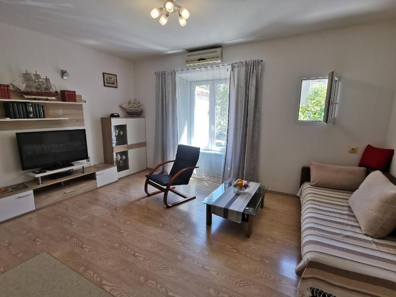 Big and Spacious Apartment in the heart of Omiš - image 10