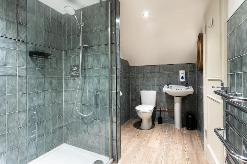 Double Room image 2