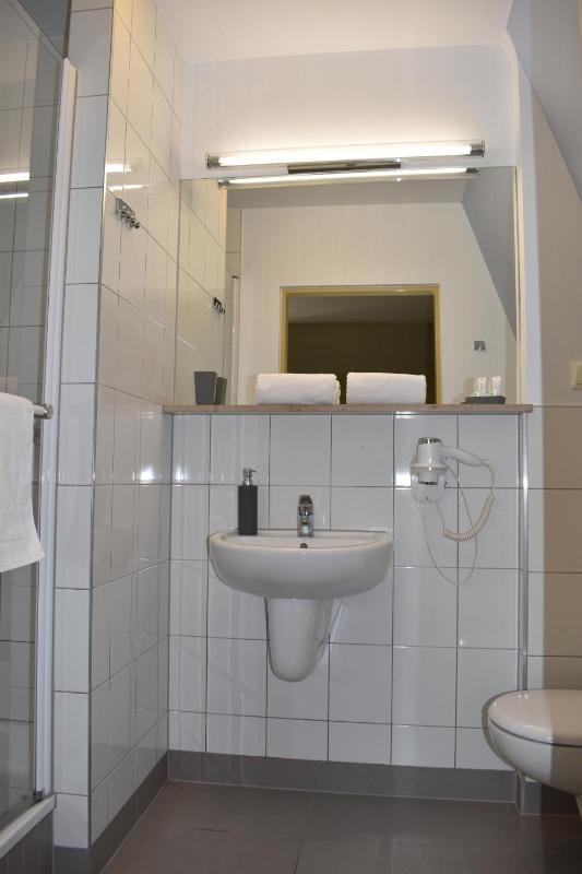 Classic Quadruple Room image 1