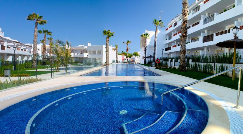 Residencial Linnea Sol by Mar Holidays - image 5