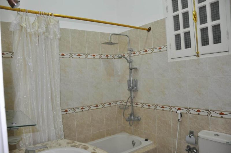 White Villa - image 10