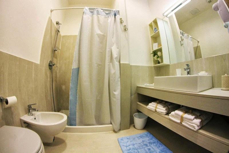 Economy Double Room image 2
