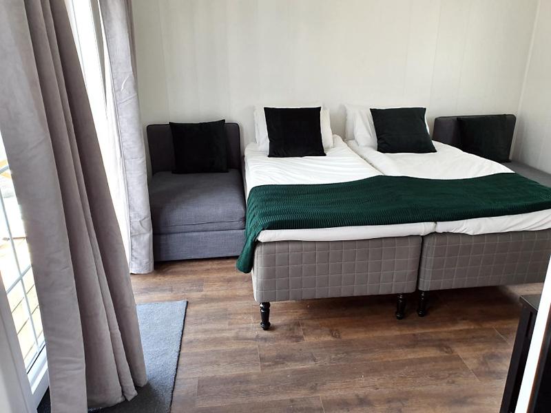 Double or Twin Room image 2