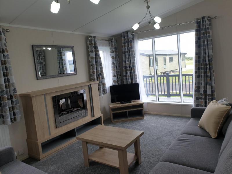 Three-Bedroom Apartment image 3