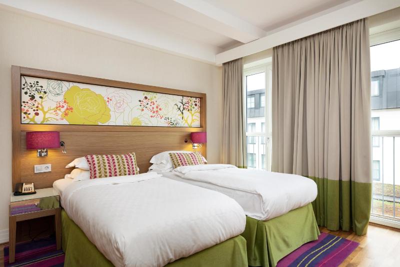 Superior Double Room image 3