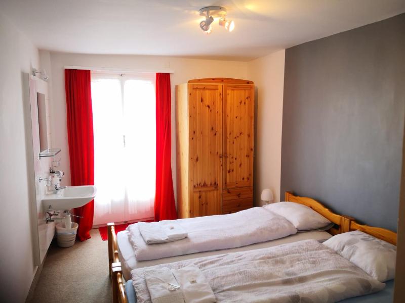 Double or Twin Room with Shared Bathroom image 3
