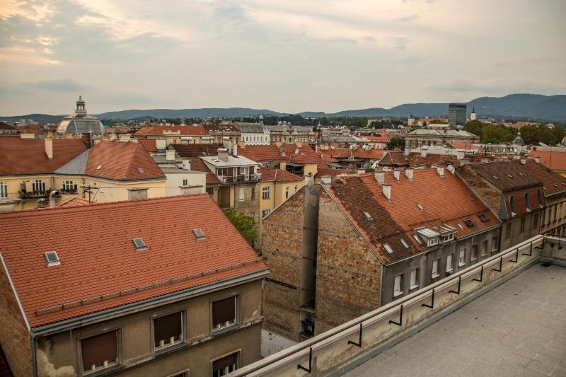 HI Hostel Zagreb - image 7