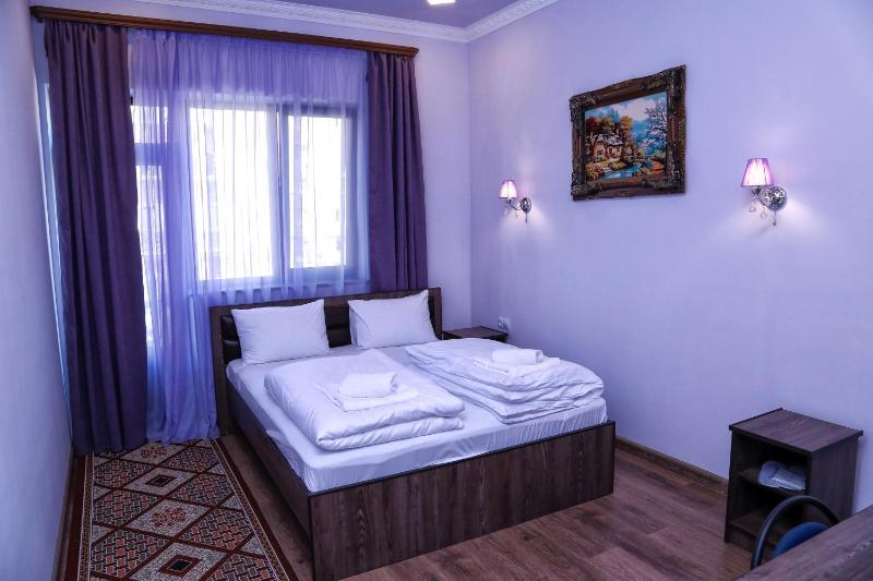 Deluxe Double Room with Balcony image 1