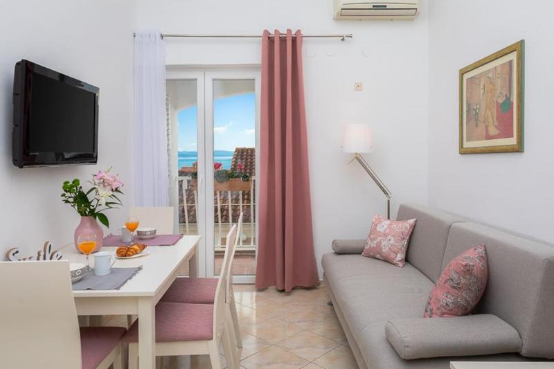 Lavica Seaside Apartments Podstrana - image 23