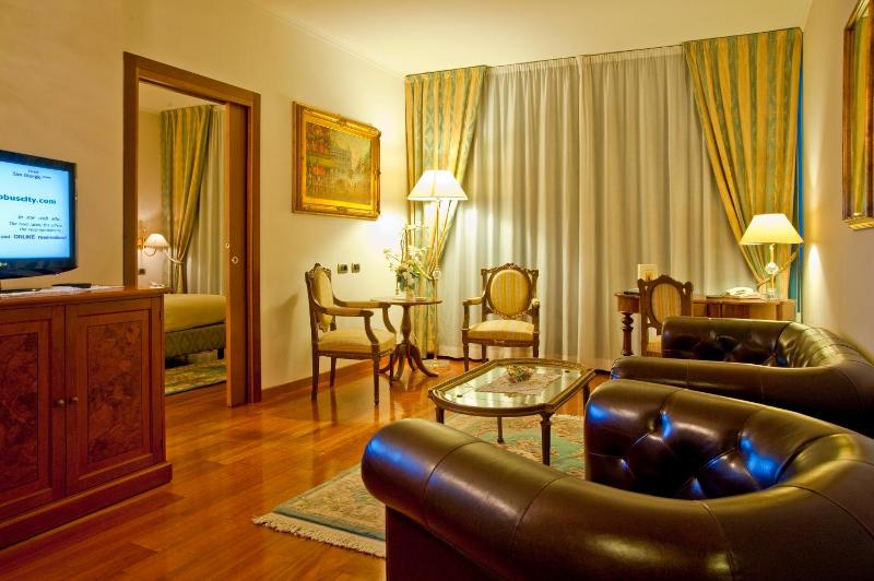 Suite image 4