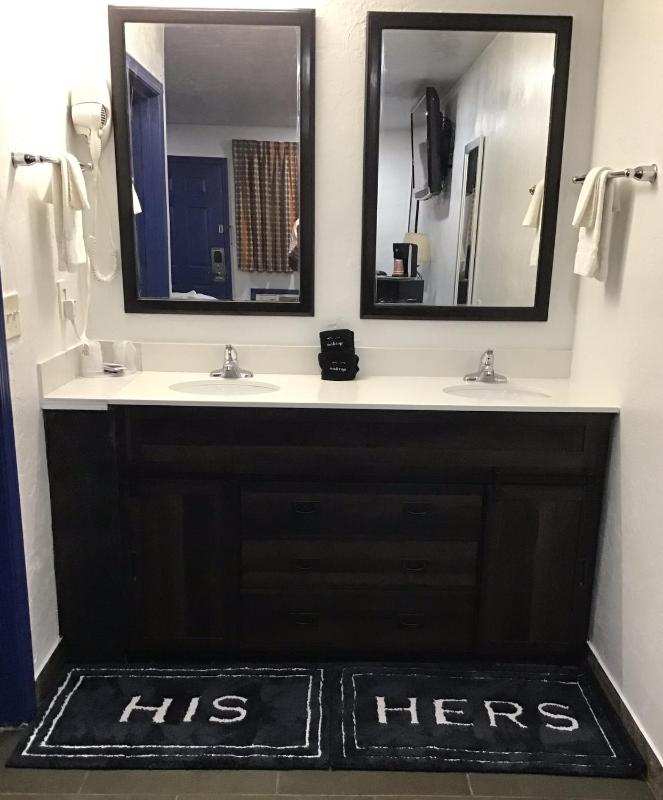 Executive Suite image 2