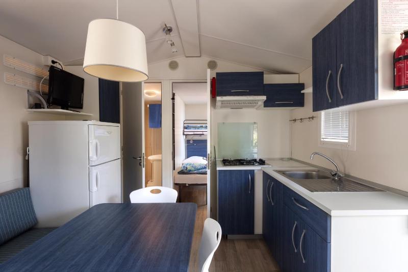 Two-Bedroom Mobile Home image 4