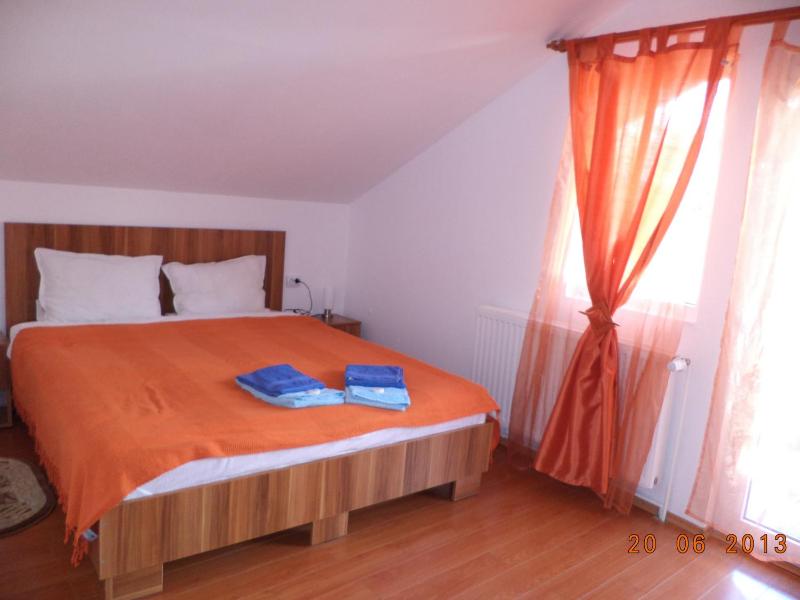 Three-Bedroom House image 4
