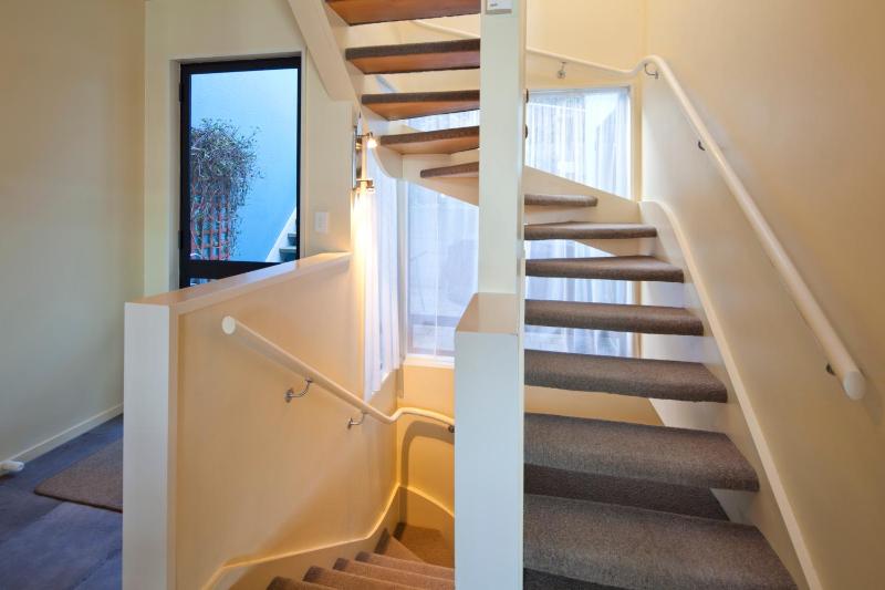 Spinnaker Bay Apartments - image 23