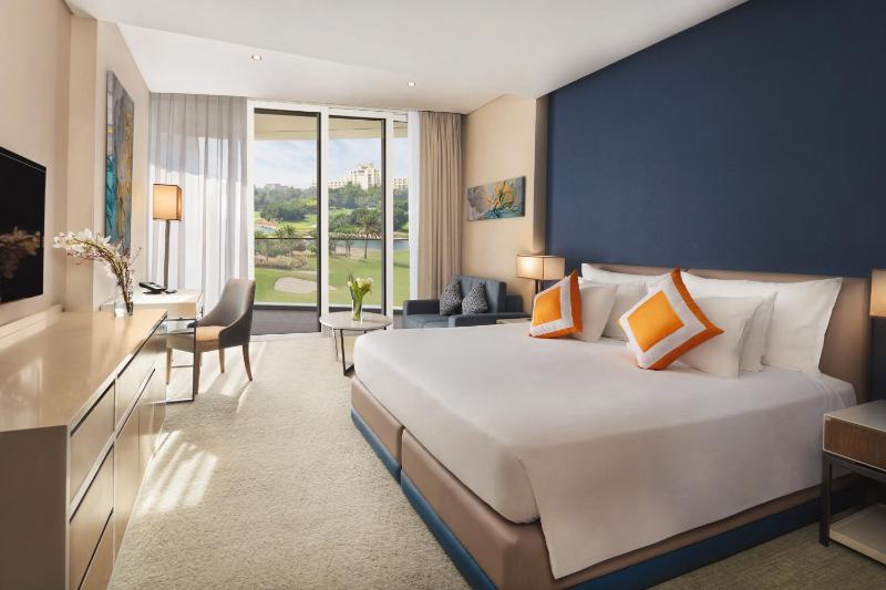 Resort Course View - King Bed image 1